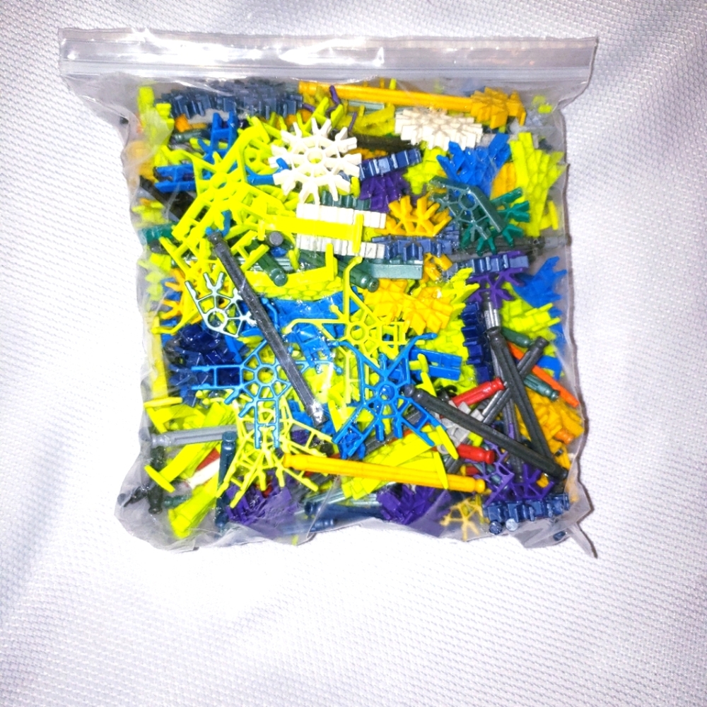 Knex pieces 1 gallon bag full